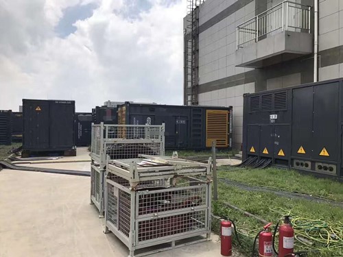 牟定除了定期检查，还有哪些方法可以及时发现接触式转速表探头的磨损？